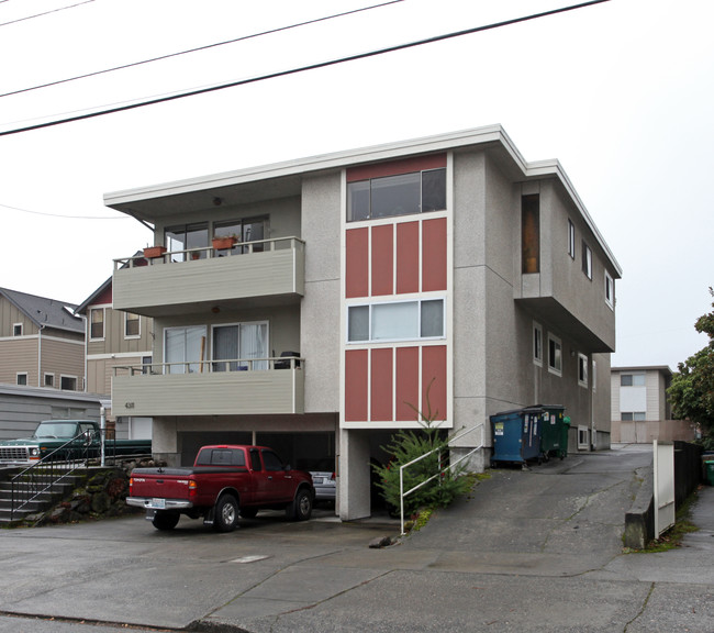 Dayton Apartments in Seattle, WA - Building Photo - Building Photo