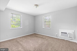206 Trenton Pl SE, Unit 04303 in Washington, DC - Building Photo - Building Photo
