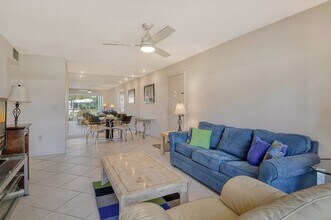 3209 S Beneva Rd in Sarasota, FL - Building Photo - Building Photo
