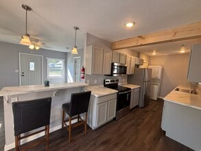 805 Lee Ave in Ottumwa, IA - Building Photo - Building Photo