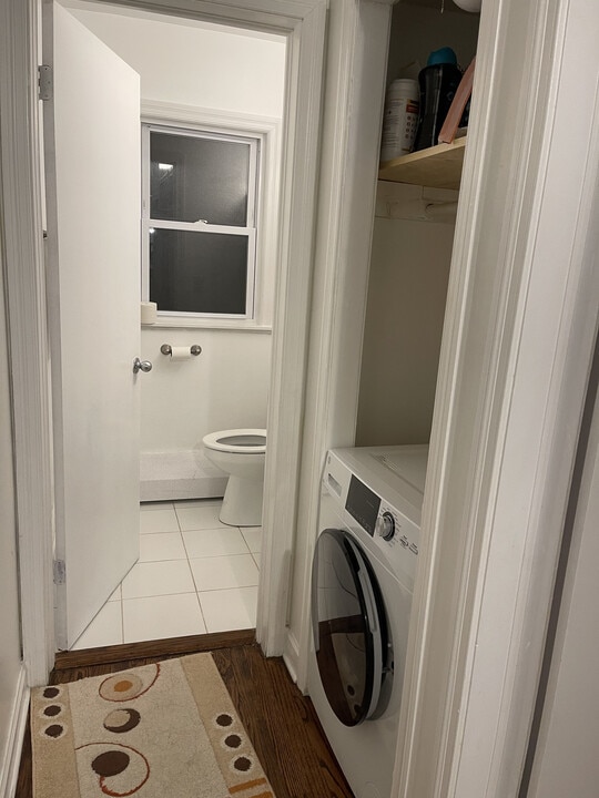 5323 N Rockwell St, Unit Room 1 in Chicago, IL - Building Photo