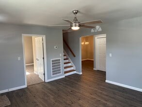 138 Cherry Ln in Winchester, TN - Building Photo - Building Photo