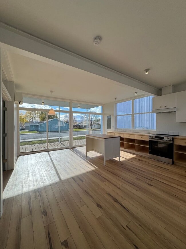 404 Windsor Court in Ellensburg, WA - Building Photo - Building Photo