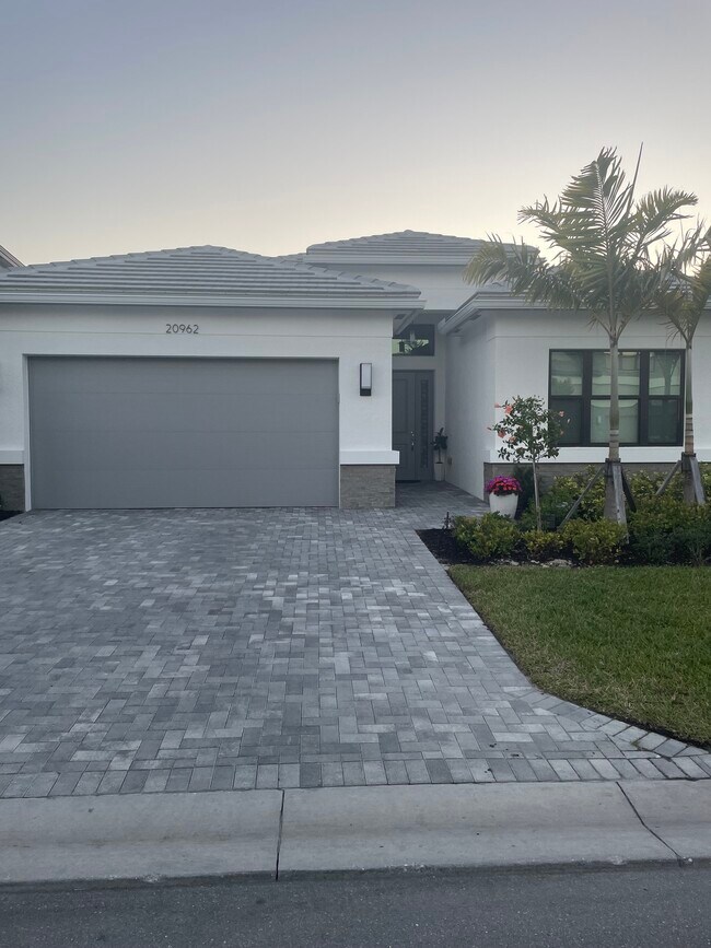 20962 Thistle Leaf Ln in Estero, FL - Foto de edificio - Building Photo