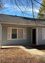 202 Galilean Rd in York, SC - Building Photo