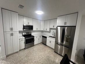 10920 N 29th St in Tampa, FL - Foto de edificio - Building Photo