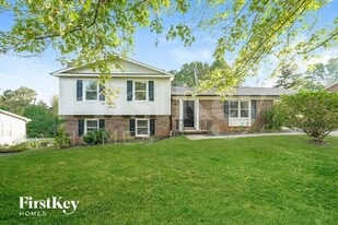 2350 Woodgreen Rd in Winston-Salem, NC - Building Photo