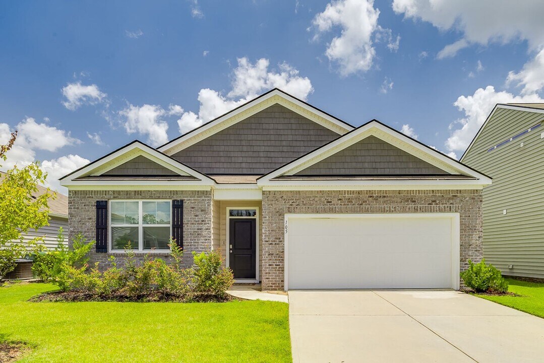 105 Cole St in Pooler, GA - Foto de edificio