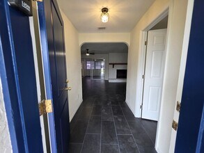 5611 6th St in Zephyrhills, FL - Building Photo - Building Photo