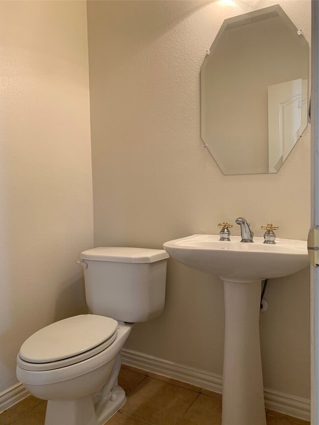 property at 2516 Brittany Lakes Dr