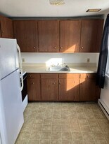 510-512 S Main St in Wolfeboro, NH - Building Photo