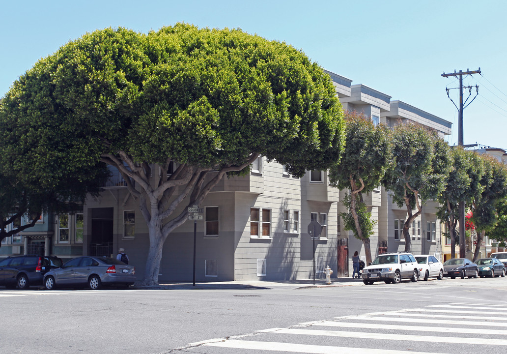 595-599 Dolores St in San Francisco, CA - Building Photo