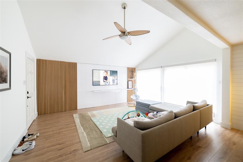 14110 Greenway Dr in Sugar Land, TX - Building Photo
