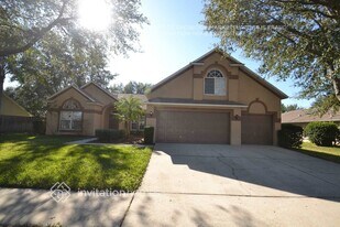 1413 W River Ct in Valrico, FL - Building Photo