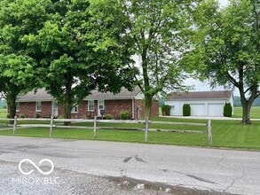 4975 S 500 E in Greenfield, IN - Building Photo - Building Photo