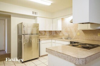 11637 N 58th Dr in Glendale, AZ - Building Photo - Building Photo