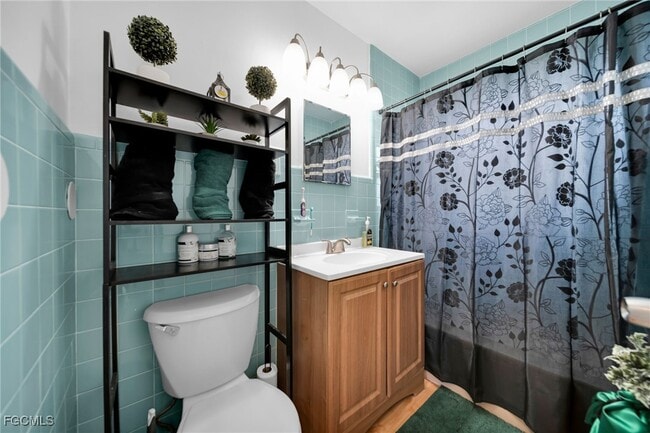 property at 102 Oleander Rd