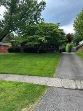 2457 Eastway Dr in Lexington, KY - Building Photo - Building Photo
