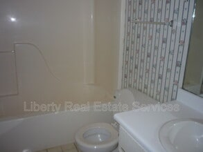 350 Beverly St in Hinesville, GA - Building Photo - Building Photo