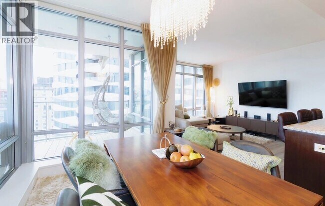 1028 Barclay St in Vancouver, BC - Building Photo - Building Photo