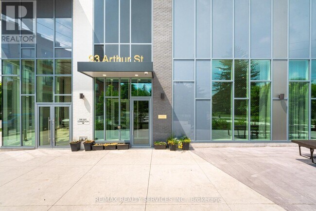 93 Arthur St S in Guelph, ON - Building Photo - Building Photo