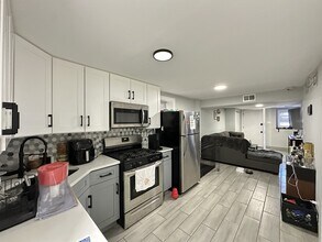 1721 N Mozart St in Chicago, IL - Foto de edificio - Building Photo