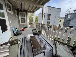 77 Kinnaird St, Unit 2 in Cambridge, MA - Foto de edificio - Building Photo