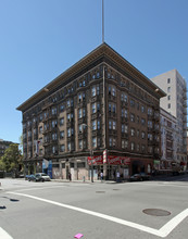 Hartland Hotel in San Francisco, CA - Building Photo - Building Photo