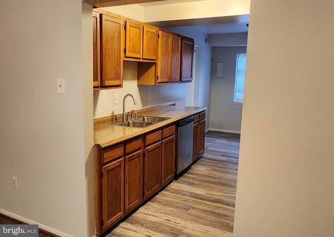 property at 1219 Marcy Ave