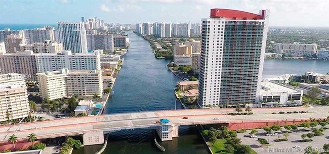 2602 E Hallandale Beach Blvd-Unit -R2407 in Hallandale Beach, FL - Building Photo - Building Photo