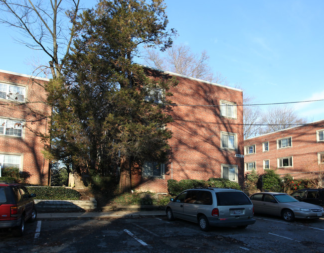 8802 Bradford Rd in Silver Spring, MD - Building Photo - Building Photo