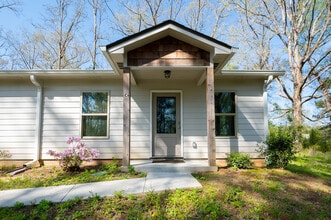 2005 Coldwater Rd, Unit C in Woodstock, AL - Foto de edificio - Building Photo