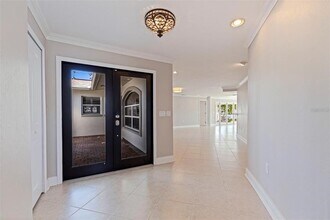 11225 4th St E in Treasure Island, FL - Building Photo - Building Photo