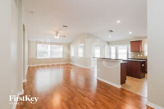 18416 Cypress Bay Pkwy in Land O Lakes, FL - Building Photo - Building Photo
