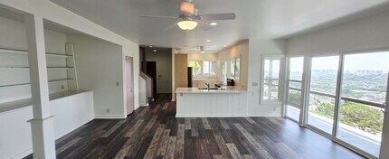 3243 Beaumont Woods Pl in Honolulu, HI - Building Photo - Building Photo