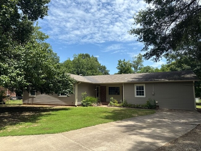 property at 204 N 57th St