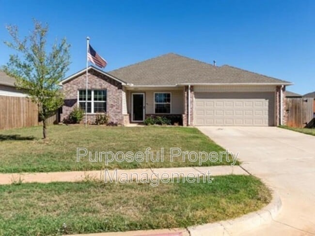 1425 Sandstone Dr in Noble, OK - Building Photo - Building Photo