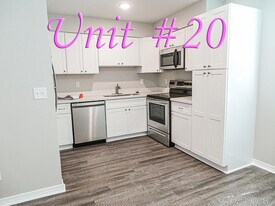 723 S Berthe Ave in Panama City, FL - Building Photo