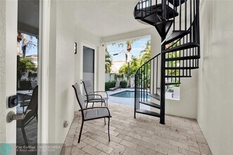 425 N Ocean Blvd in Boca Raton, FL - Building Photo - Building Photo