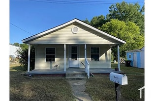 204 St Matthews Rd in Erwin, NC - Building Photo