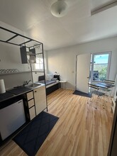 3435 Isla Vista Dr in San Diego, CA - Foto de edificio - Building Photo