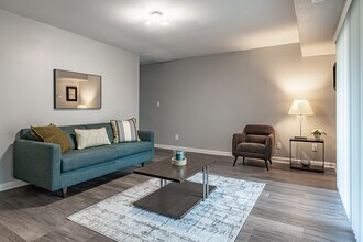 Avondale Village in Decatur, GA - Foto de edificio - Interior Photo