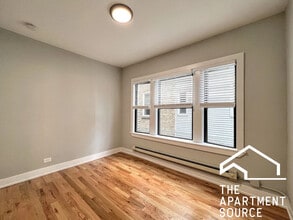 4424 N Wolcott Ave, Unit DS03 in Chicago, IL - Building Photo - Building Photo
