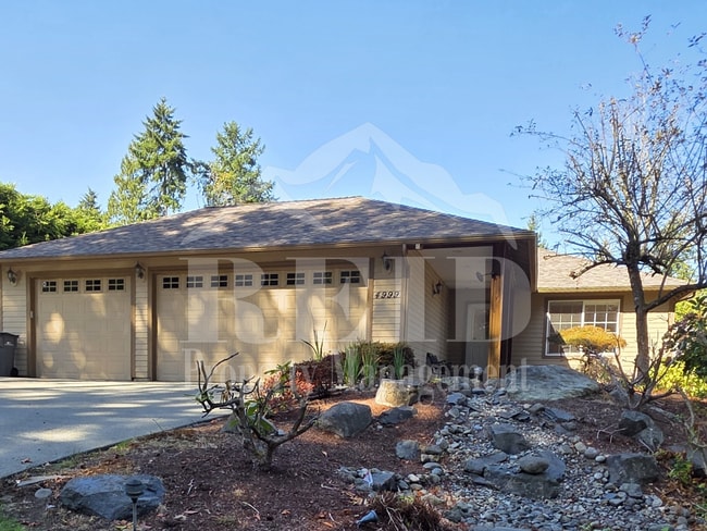 property at 4999 Illahee Road NE