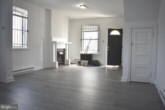 10 S 62nd St in Philadelphia, PA - Building Photo - Building Photo