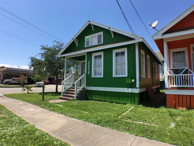 property at 3828 Avenue M 1/2