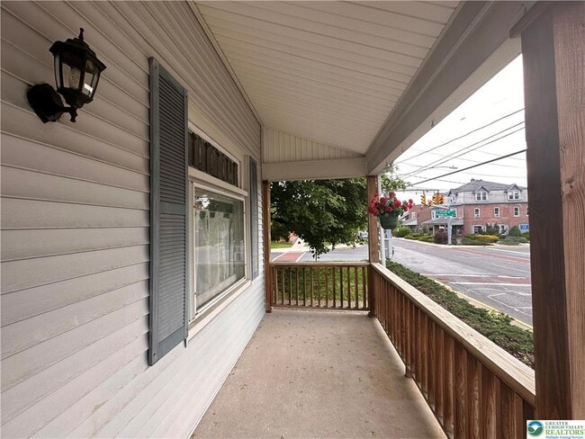 680 Chestnut St in Emmaus, PA - Building Photo - Building Photo