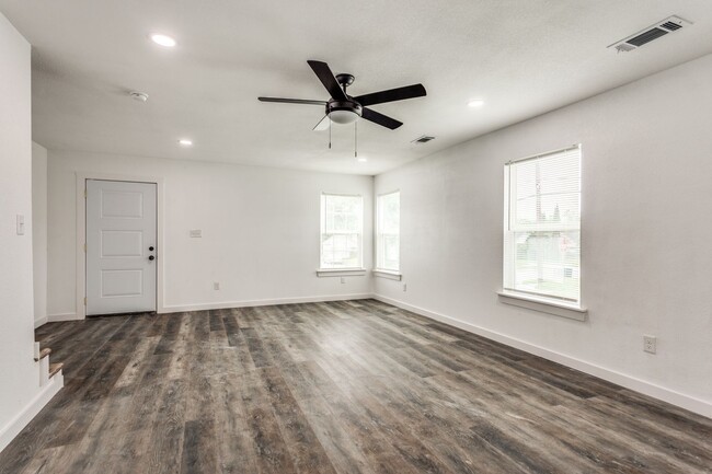 3301-3303 8th Ave in Fort Worth, TX - Building Photo - Building Photo