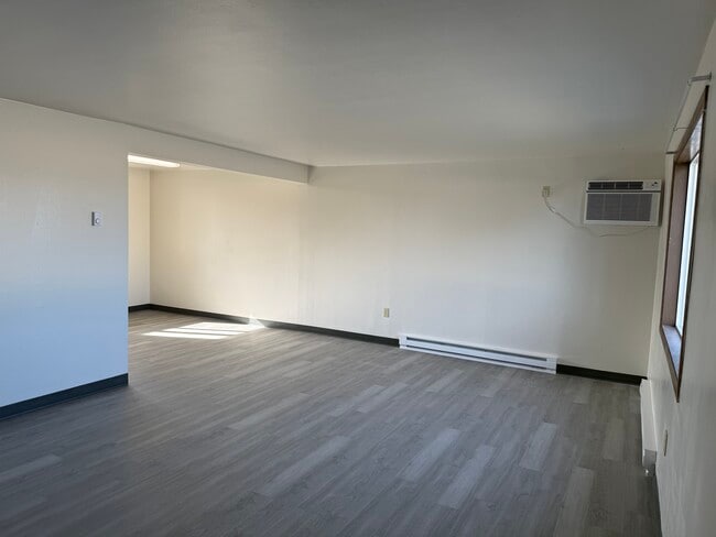 1115 Patton Blvd in Moses Lake, WA - Building Photo - Building Photo