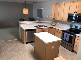 17724 96th Ave N in Osseo, MN - Building Photo